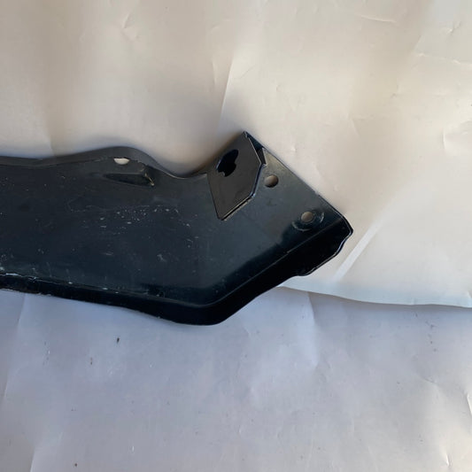 VOLKSWAGEN PASSAT B8 Far Üst Sacı 3G0805931