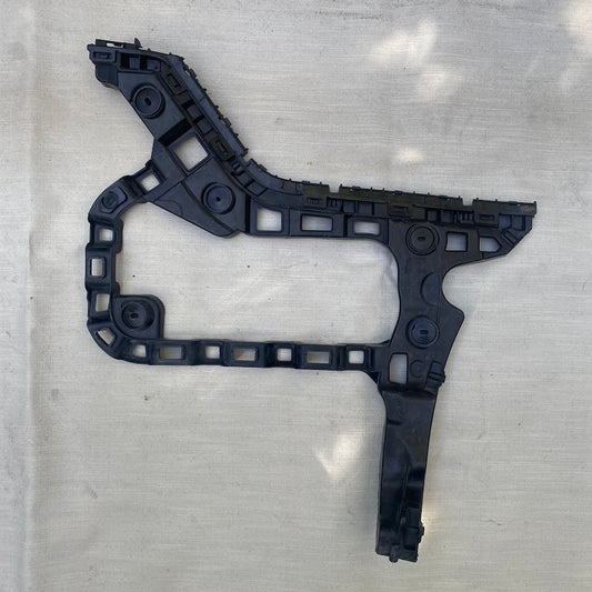 VOLKSWAGEN PASSAT Sol Arka Tampon Braketi 3G5807355