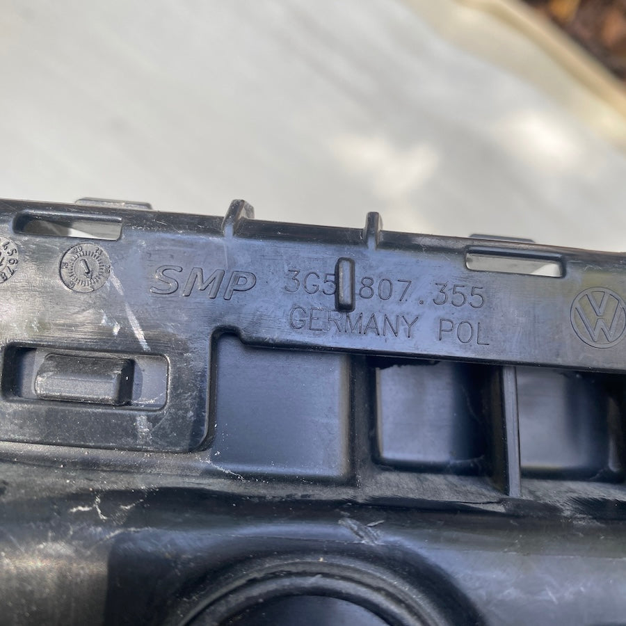 VOLKSWAGEN PASSAT Sol Arka Tampon Braketi 3G5807355