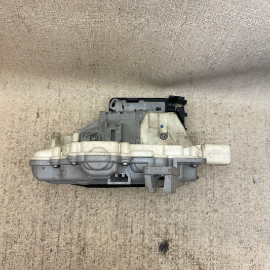 VOLKSWAGEN Passat B6 Ön Sol Kapı Kilidi 3C1837015A