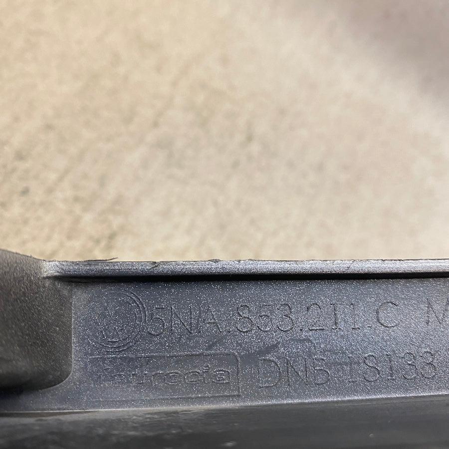 VOLKSWAGEN TIGUAN 2 R-Line Sis Far Çerçevesi 5na 853 211 c