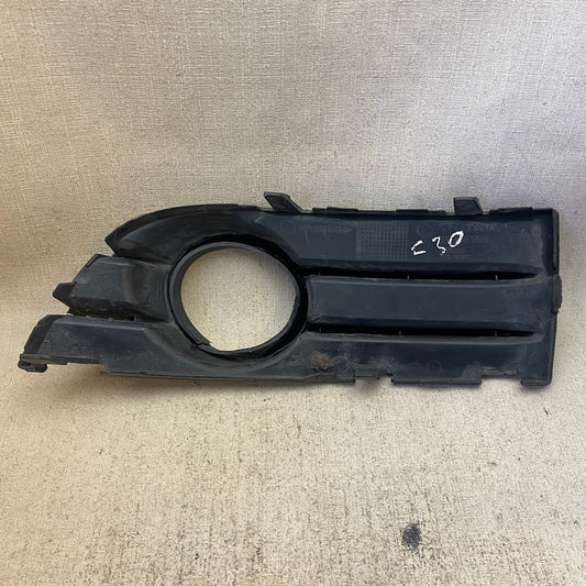 VOLVO C30 Sis Far Çerçevesi 30657196