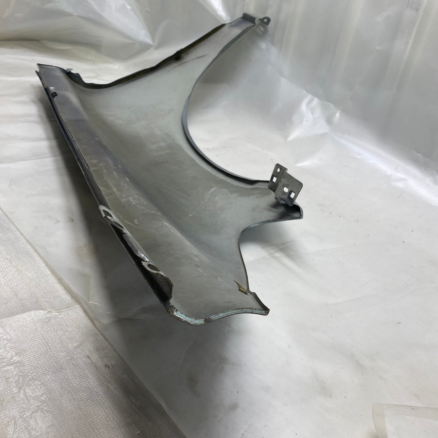 VOLVO C70 Coupe Ön Sağ Çamurluk 2007-2011 Orijinal Çıkma