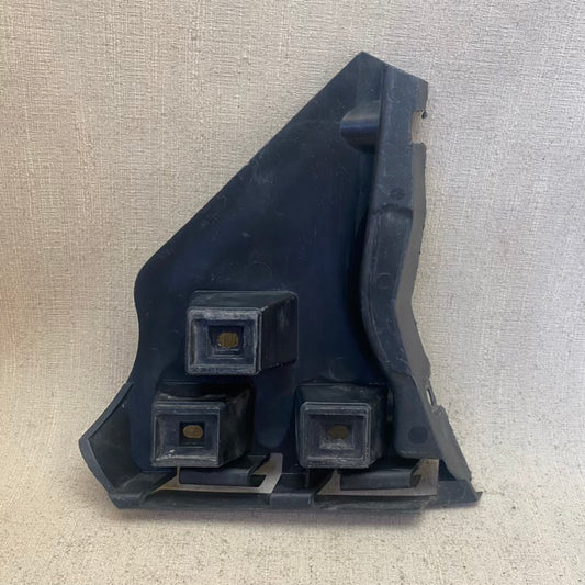 VOLVO C70 Ön Tampon Kanat Tutucu Braket 31214878