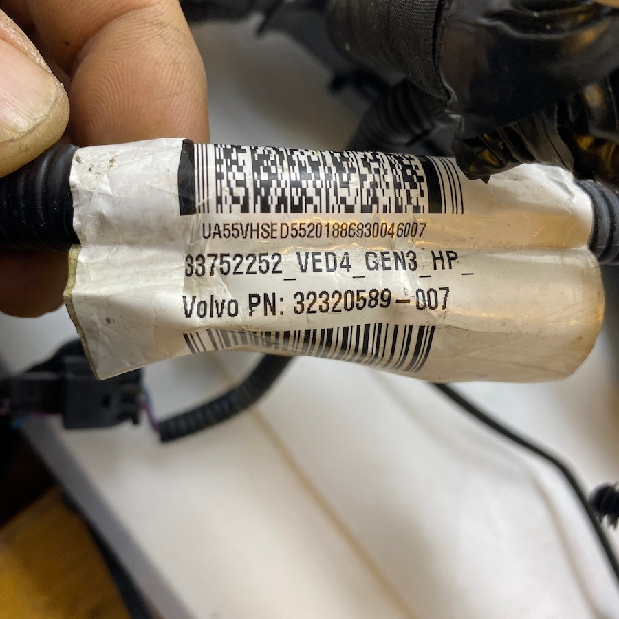 VOLVO D3 Motor Elektrik Tesisatı 32320589/33752252