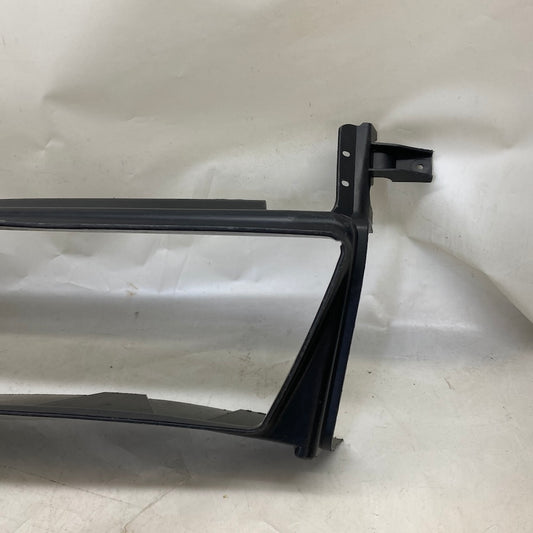 31283503 kodlu Volvo intercooler hava yönlendirme parçası – S40 ve C30 uyumlu