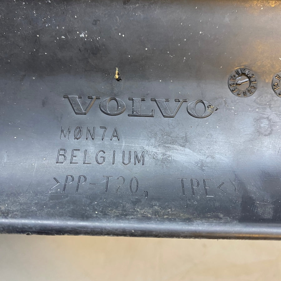 VOLVO S40/V50 Ön Tampon İç Hava Yönlendirme Kılavuzu 30763389