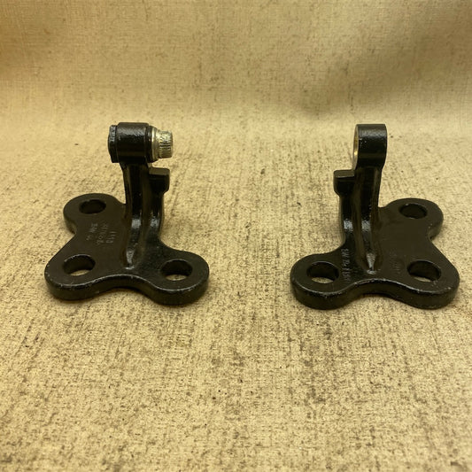 VOLVO S60 Ön kapı alt menteşesi 31218515/31402405