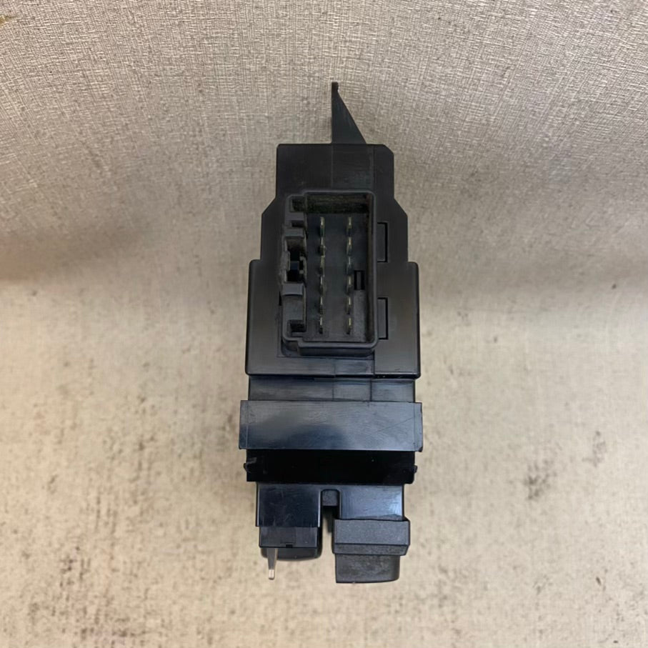 VOLVO S60 S80 XC70 XC90 V 70 Cam Açma Anahtarı 30658116