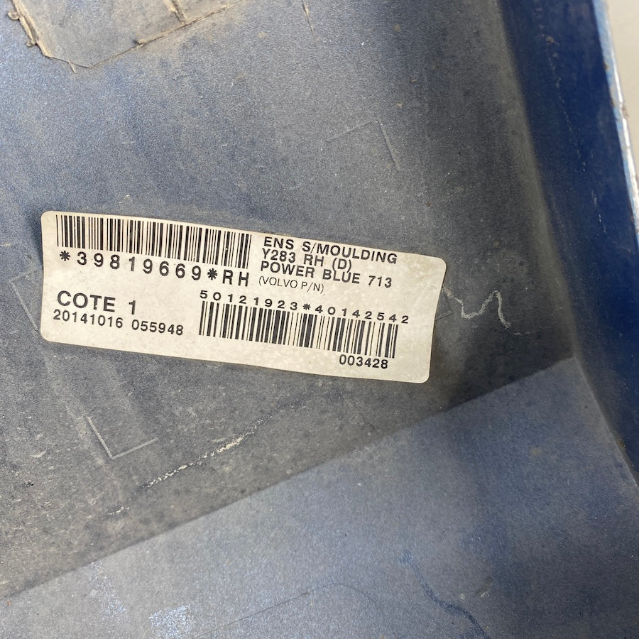 VOLVO S60 Sağ Marşpiyel Kaplaması 31333005 - En Uygun Oto Parça