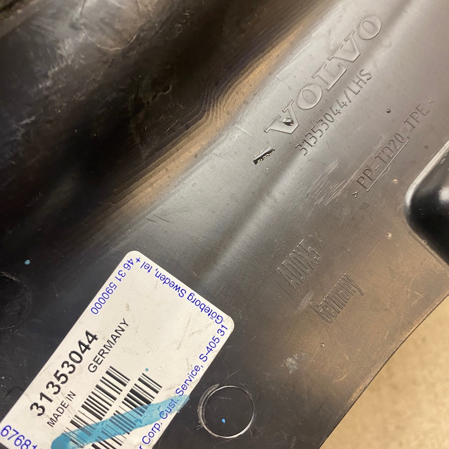 VOLVO S60/V60 Radyatör Hava Deflektörü 31353044/31353045