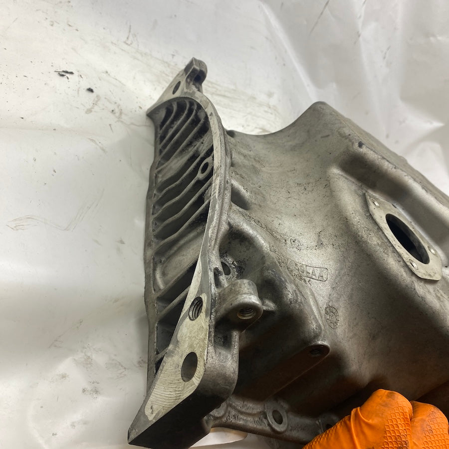 VOLVO S60/XC60/V70/V60/S80 D5 2,4 Motor Yağ Karteri