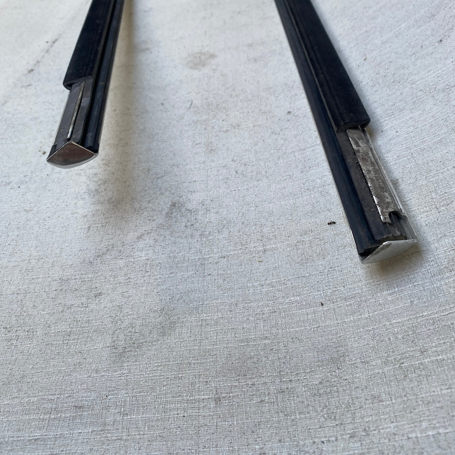 VOLVO S80 Cam Sıyırıcı Çıtası 30661122