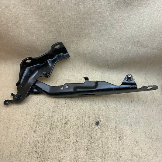 VOLVO S80 Kaput Menteşesi Sol 31385810