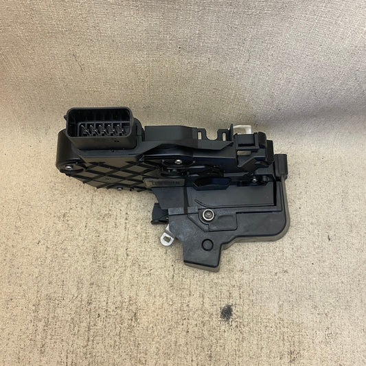 VOLVO S80/XC60/V70 Arka kapı kilidi 31253920/31253921