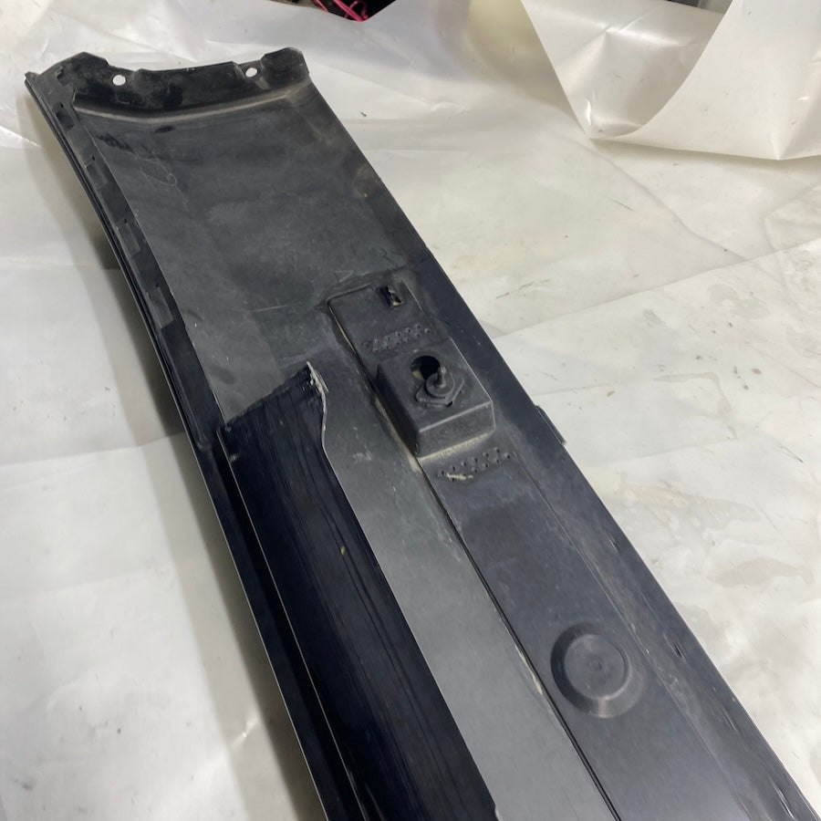 VOLVO S90/V90 Marşpiyel Kaplaması 31672372/31672373 - En Uygun Oto Parça