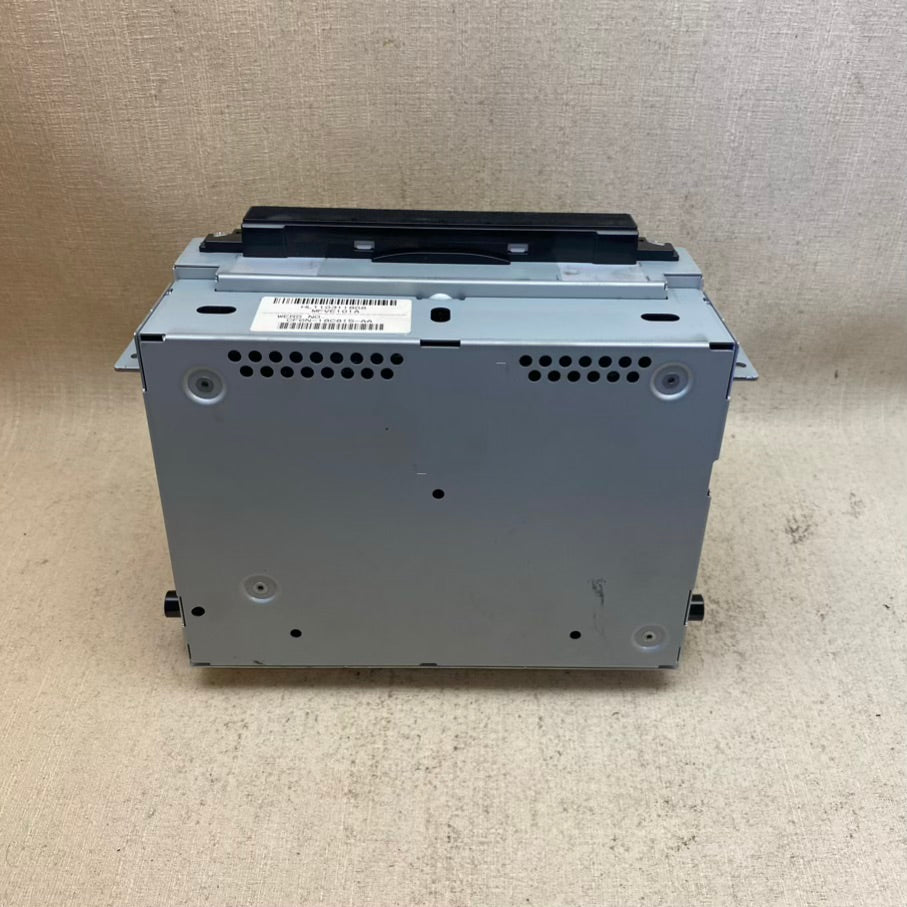 VOLVO V40 CD Çalar CF6N-18C815-AA En Uygun Oto Parça