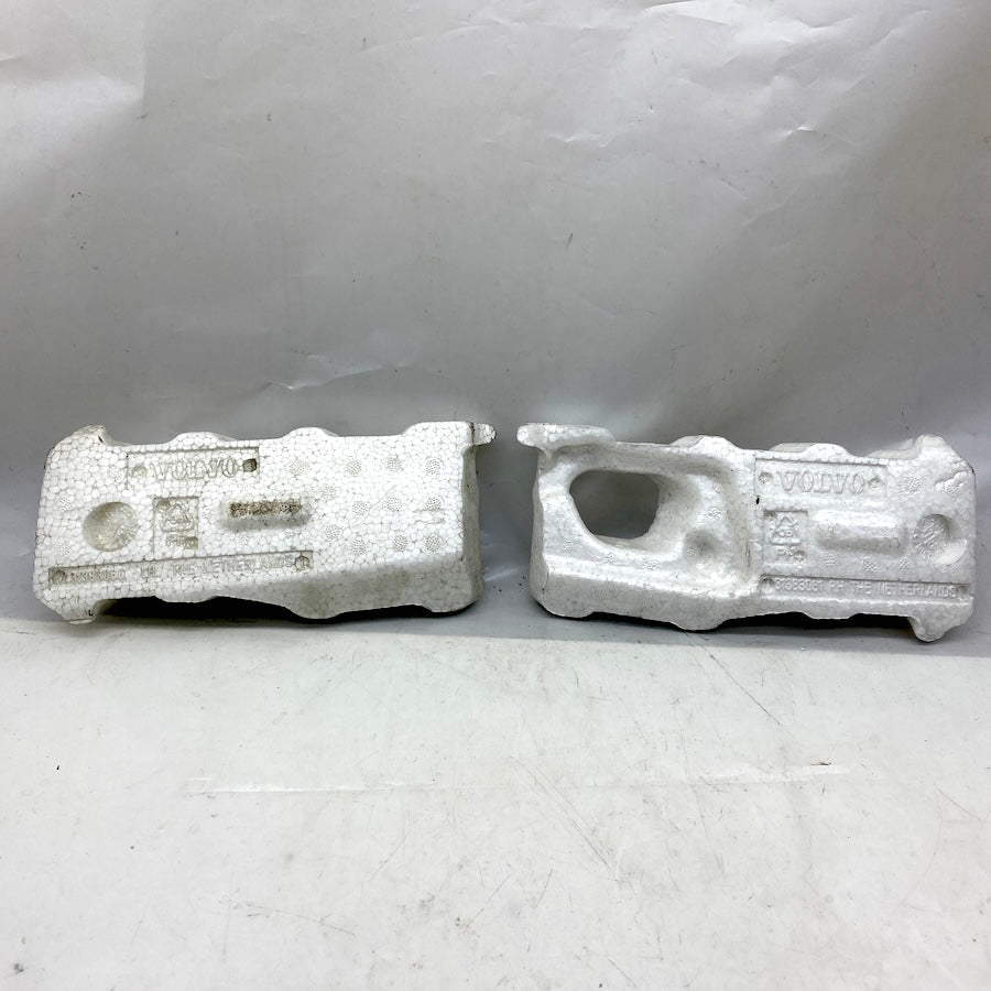 VOLVO V40 Tampon Köpüğü 31383061/31383060