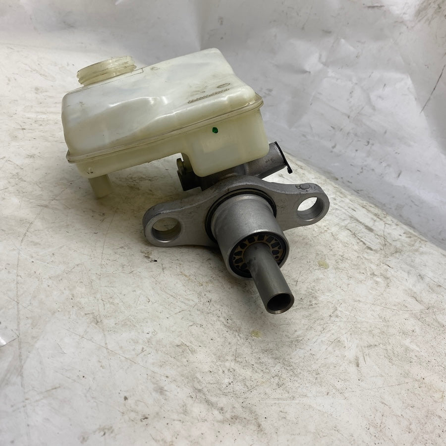 VOLVO V60 2.0L Fren Üst Merkezi 32130227 En Uygun Oto Parça