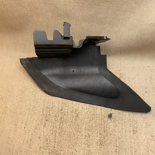 VOLVO V60 Hava Yönlendirme Braketi 31323559