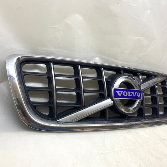 VOLVO V70 Ön Panjur/Ön Izgara 31283895