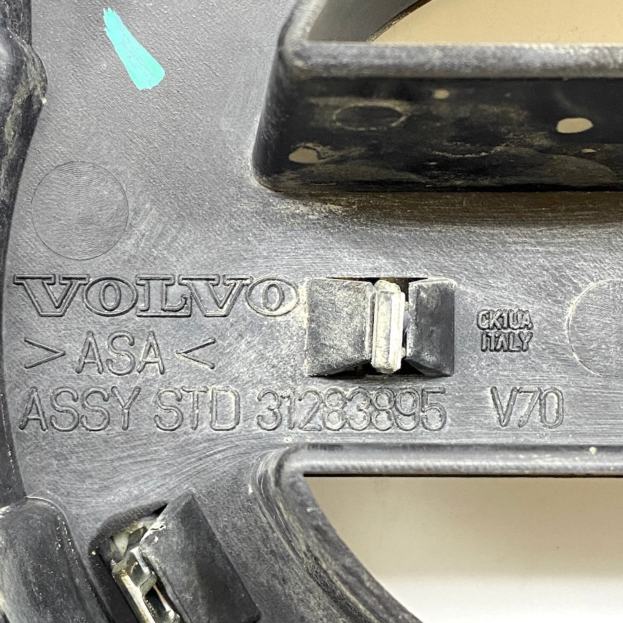 VOLVO V70 Ön Panjur/Ön Izgara 31283895
