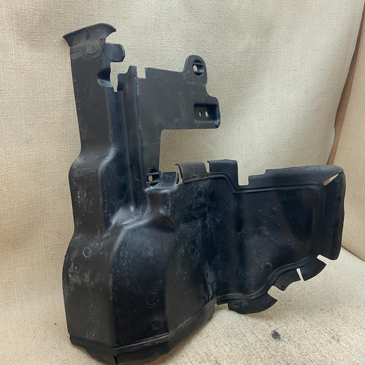 VOLVO V70 Rayatör Hava Deflektörü 31323243