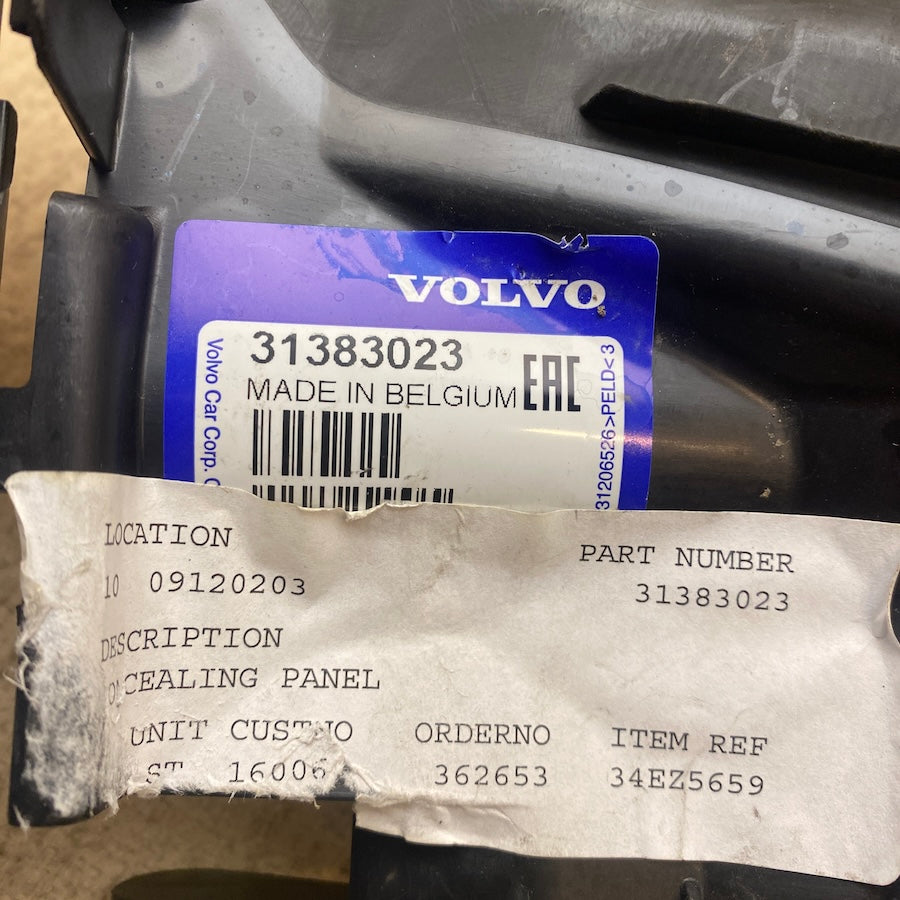 VOLVO V70 intercooler hava kılavuzu 31383023 En Uygun Oto Parça