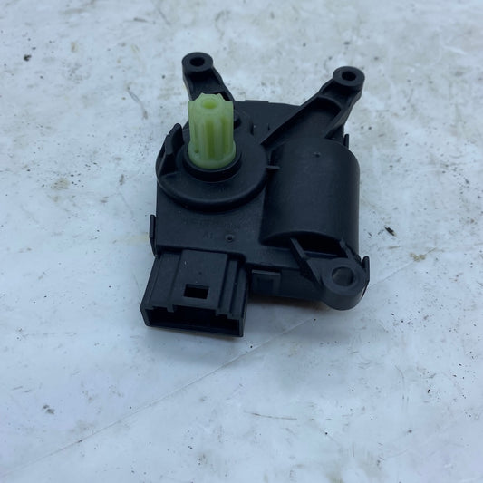 VOLVO XC40 C40 Kalorifer Klape Motoru 32226714