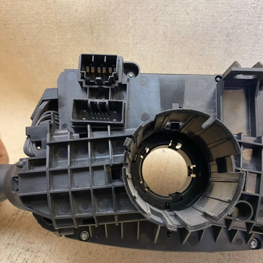 VOLVO XC40 Sinyal Kolu ve Silecek Kolu 32275368 En Uygun Oto Parça