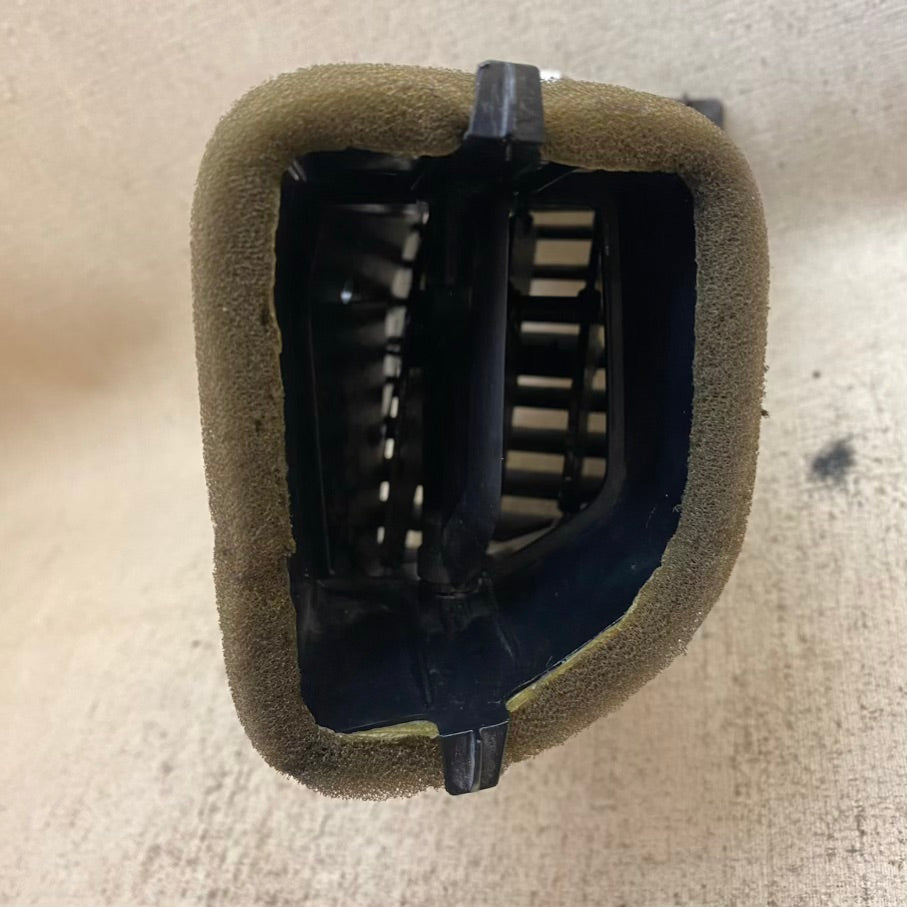 VOLVO XC60 Hava Üfleme Menfezi 1006804 En Uygun Oto Parça