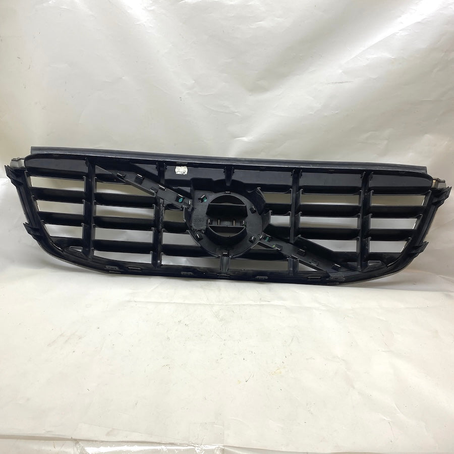 VOLVO XC60 Ön Panjur/Ön Izgara 30764558
