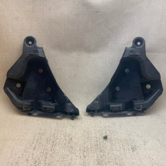 VOLVO XC60 Ön Tampon Braketi 30764619/30764618 En Uygun Oto Parça