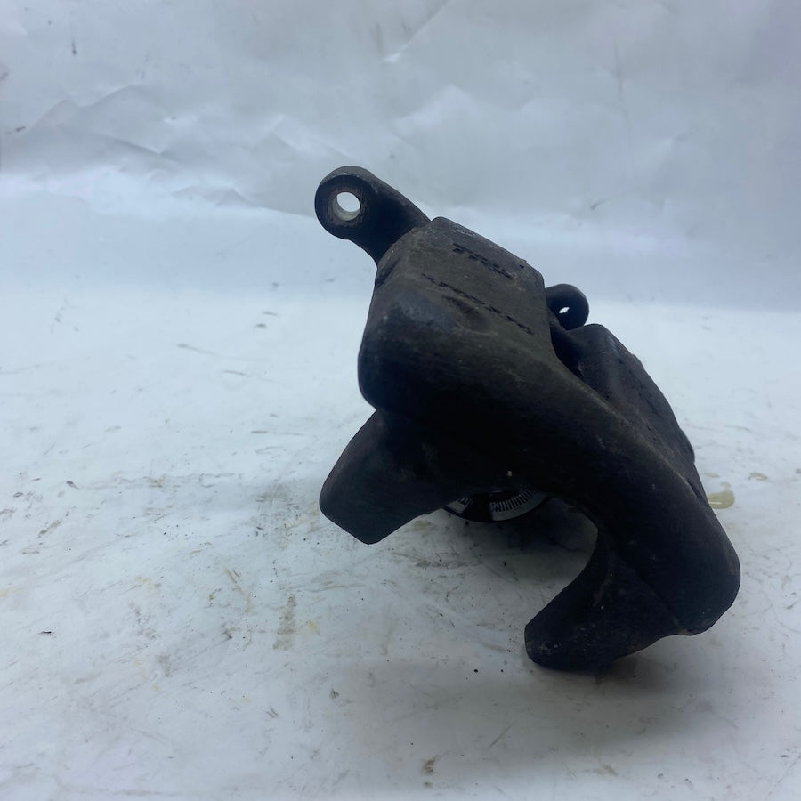 VOLVO XC60 Sağ Ön Fren Kaliperi 32332594
