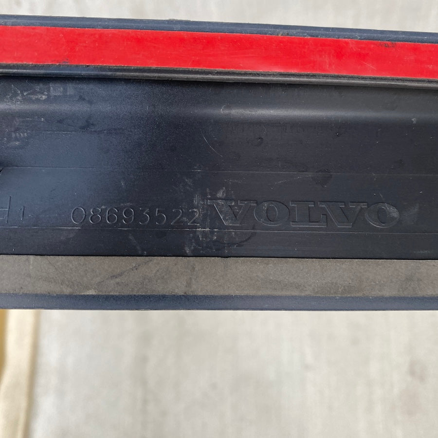 VOLVO XC70 Arka Sağ Kapı Çıtası 39987433