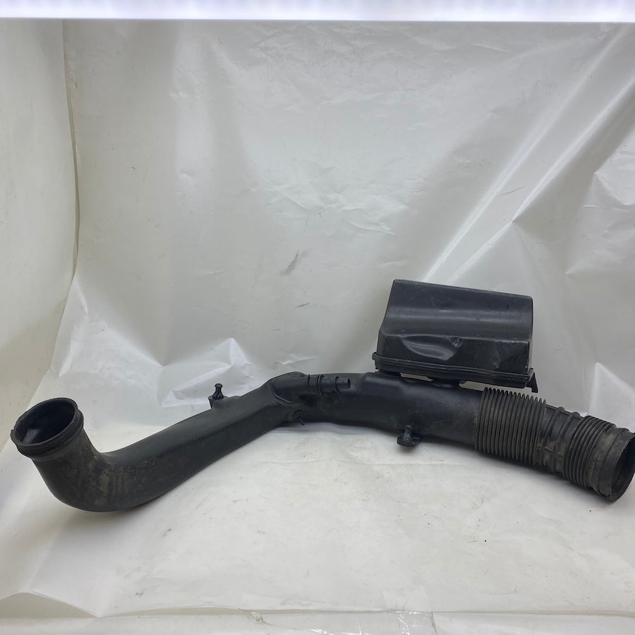 VOLVO XC90 2.4 D5 Hava Emiş Borusu 31319049