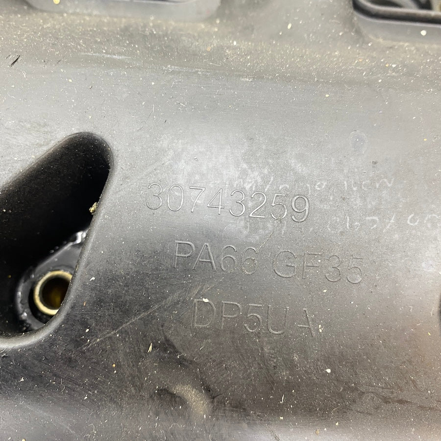 VOLVO XC90 2.4 D5 Külbütor Kapağı 30743259