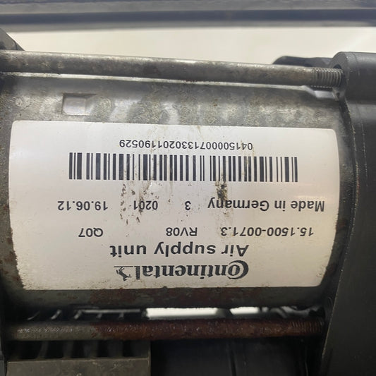 15155000872 kodlu Volvo XC90 havalı süspansiyon kompresörü – çıkma OEM parça