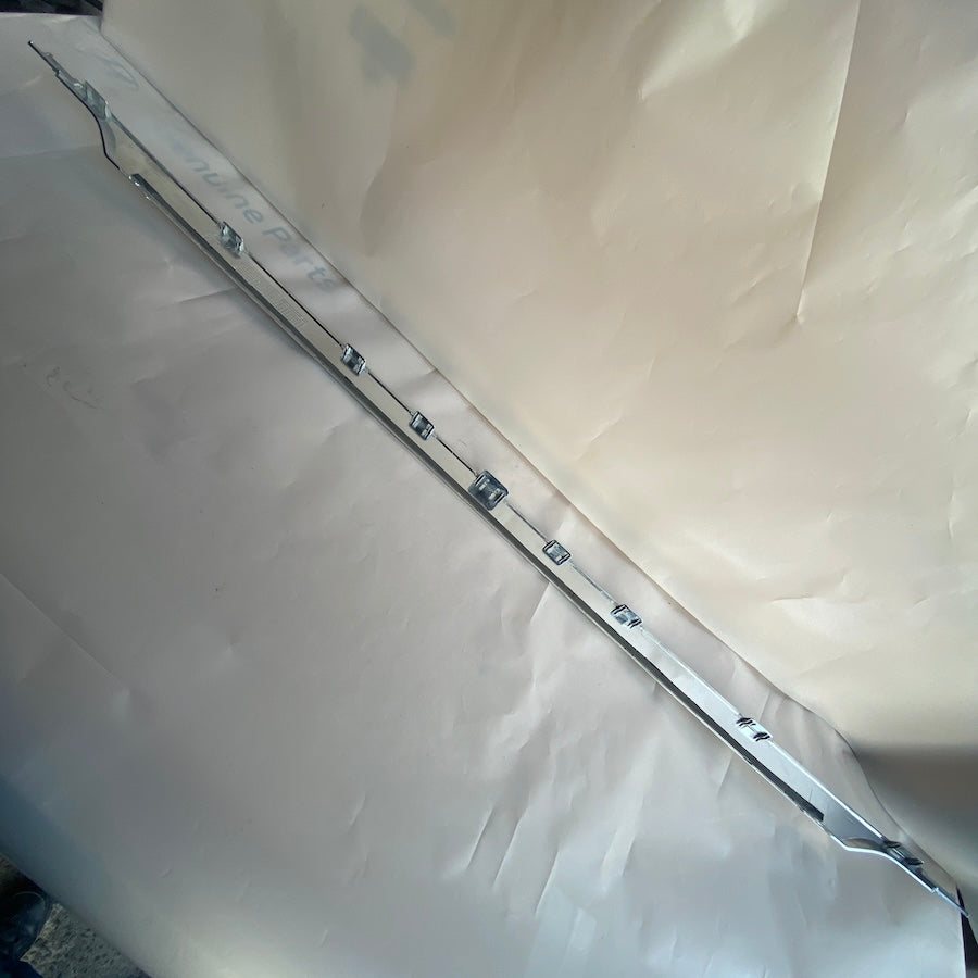 VOLVO XC90 Arka Tampon Nikelajı 31663566