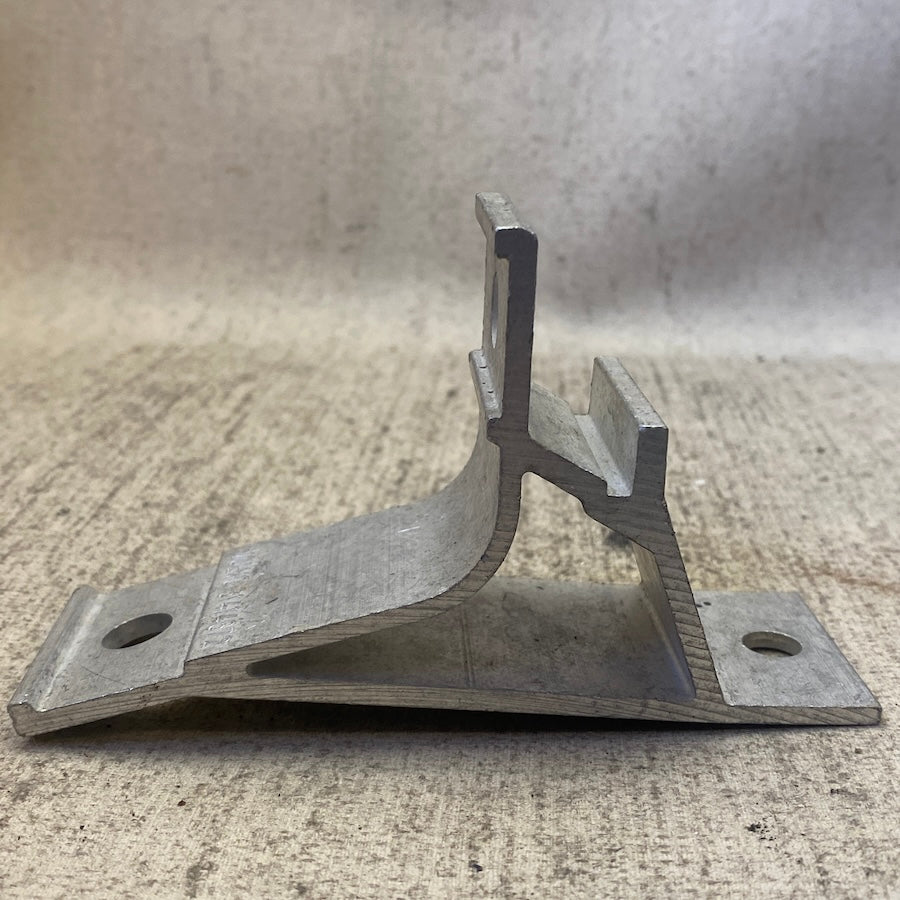 VOLVO XC90 Eşik Montaj Braketi 31414672