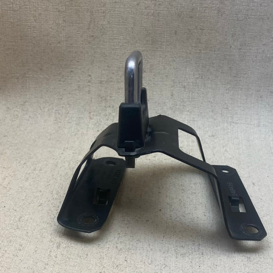 VOLVO XC90 Kaput Kilt Karşığı Sağ 31371488 RH