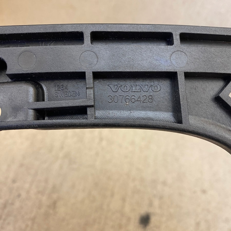 VOLVO XC90 Konsol Izgara Çerçevesi 30766428