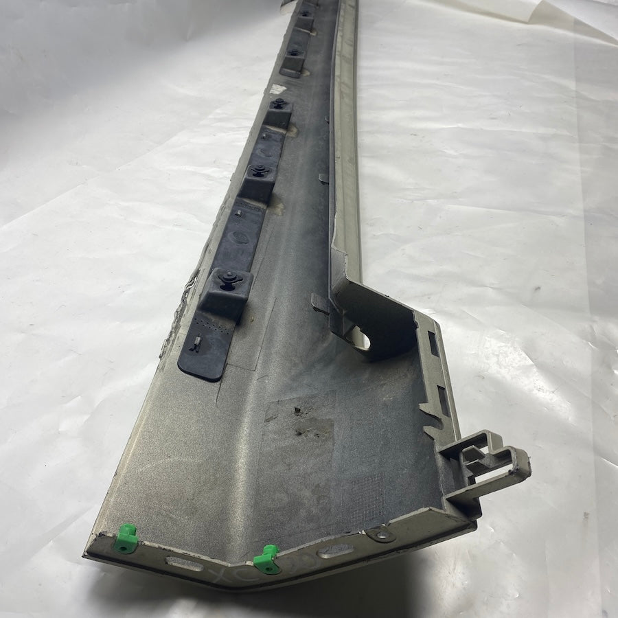 Volvo XC90 Marşpiyel Detay – OEM 31395883 / 31395884