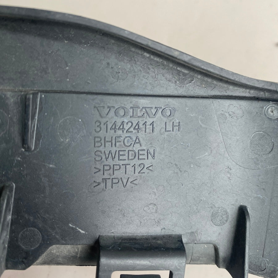 VOLVO XC90 Ön Cam ızgara kenar kapağı 31442411/31442412