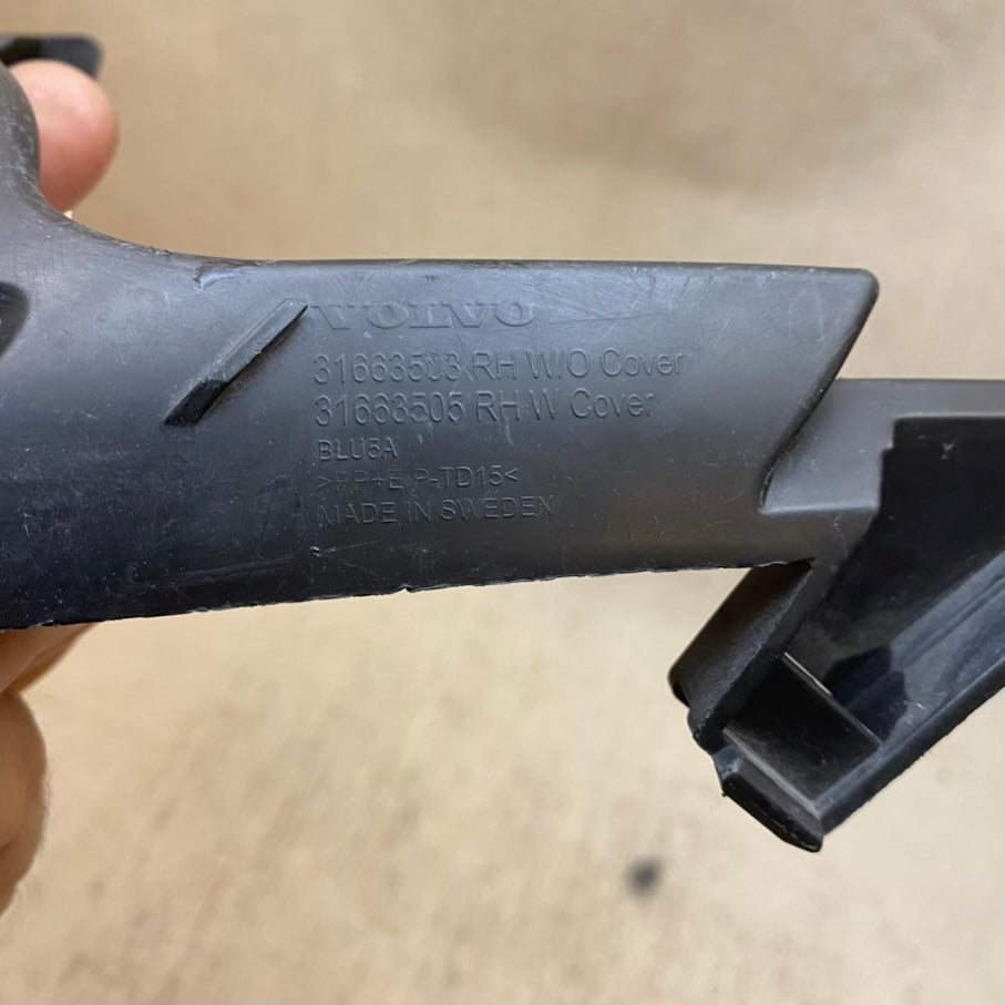 VOLVO XC90 Ön Tampon Sis Braketi 31663503/31663505