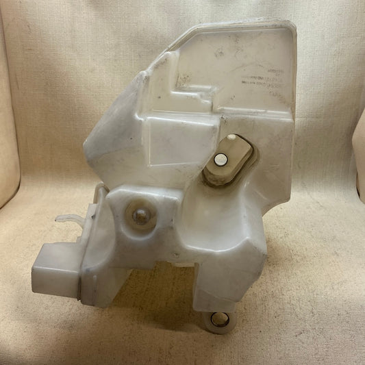 VOLVO XC90 Silecek Su Deposu 8659490/8659491