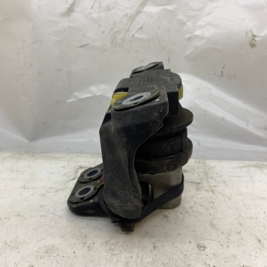 VOLVO XC90 MK2 Sol Üst Motor Takozu 326F22
