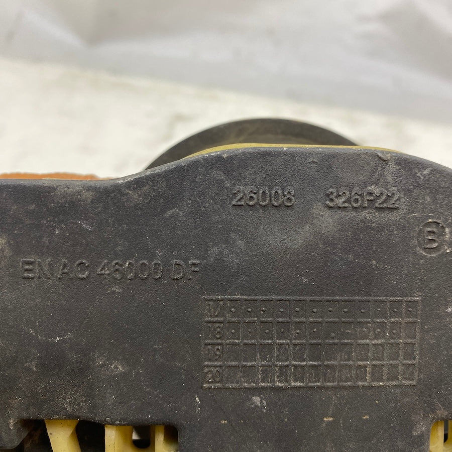 VOLVO XC90 MK2 Sol Üst Motor Takozu 326F22