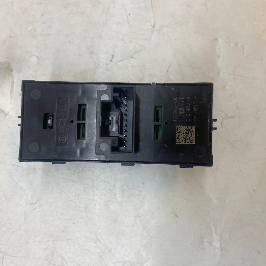 VW Passat B8 Ön Sol Kapı Dörtlü Cam Düğmesi 5G0959857D 15-20