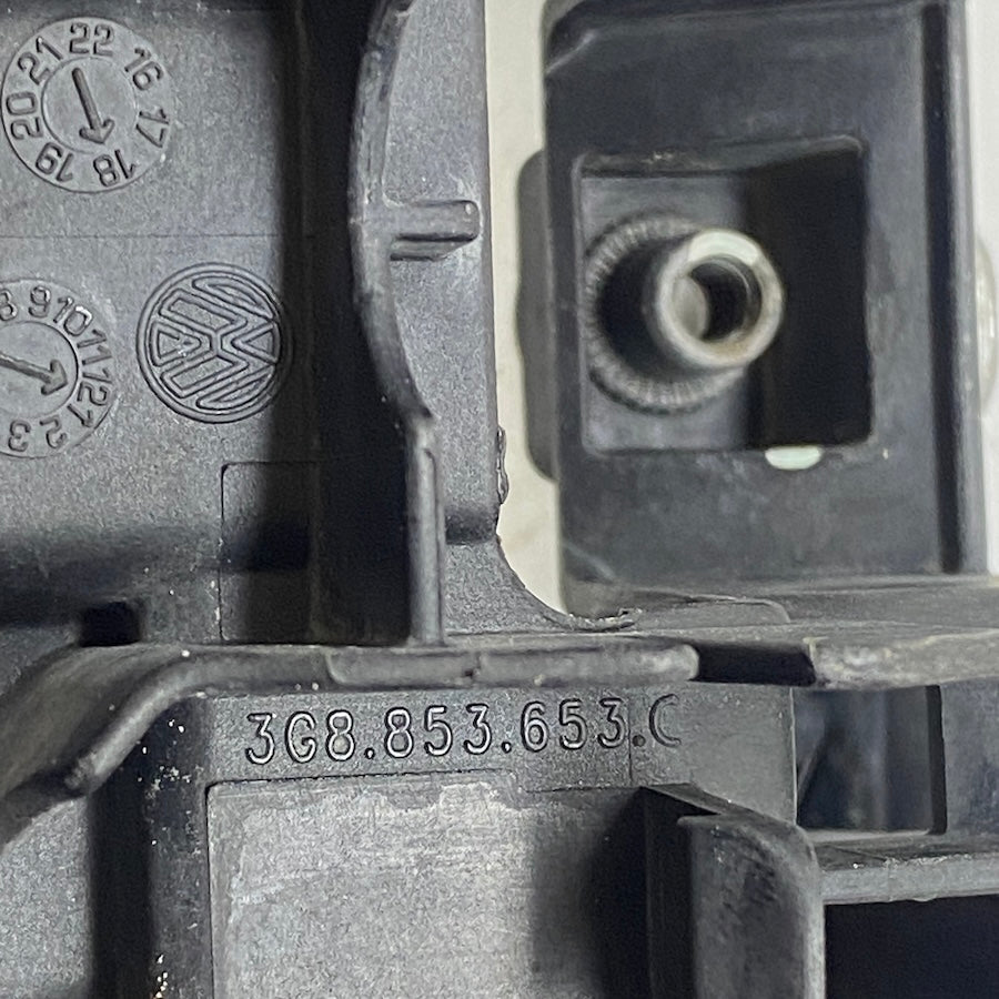 Volkswagen Arteon Ön Panjur Nikelaj Çıtası 3G8853653G